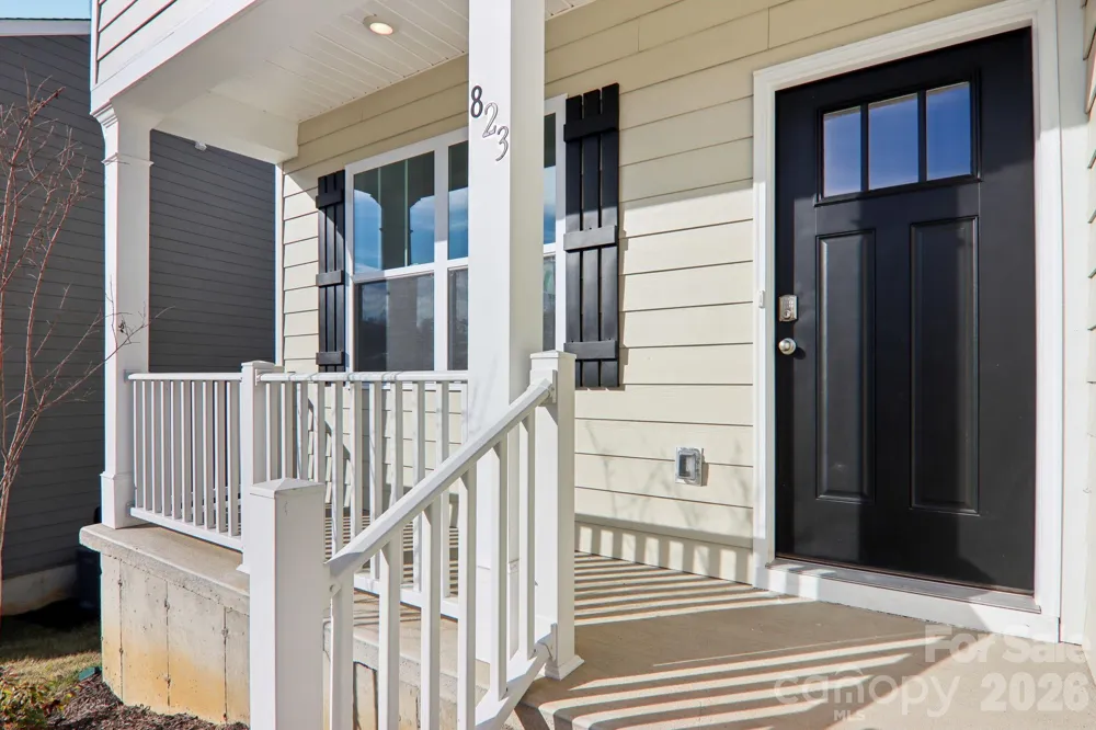 823 Adelston Lane Asheville, NC 28804