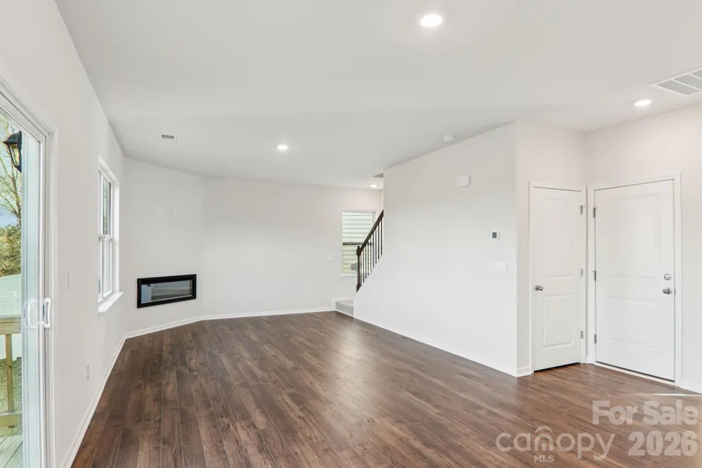 823 Adelston Lane Asheville, NC 28804