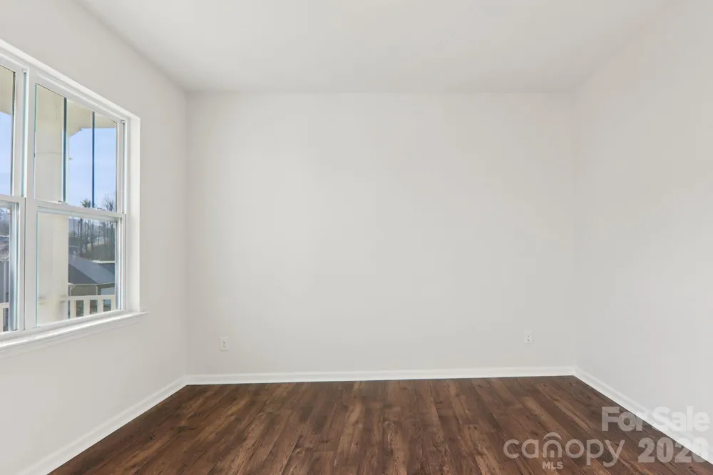 823 Adelston Lane Asheville, NC 28804