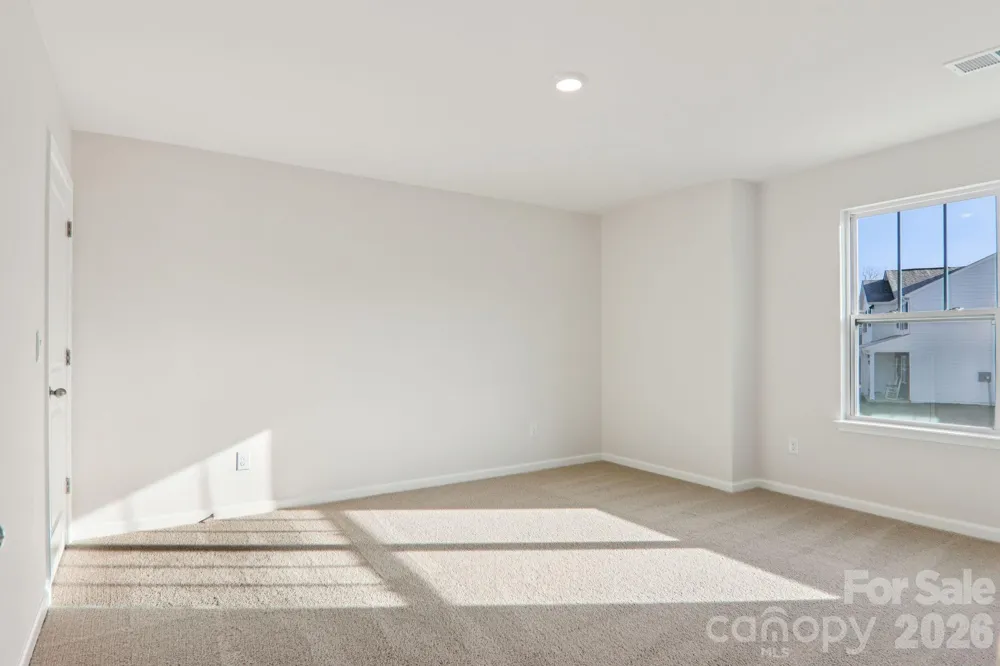 823 Adelston Lane Asheville, NC 28804