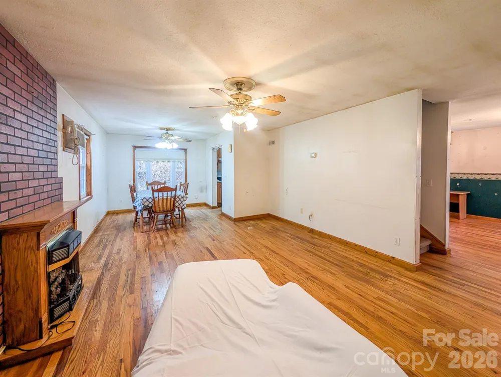 77 Griffith Branch Road Green Mountain, NC 28740