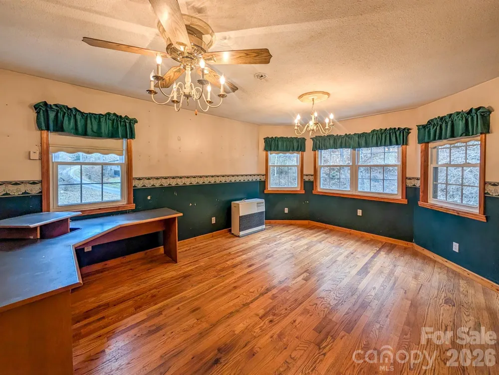 77 Griffith Branch Road Green Mountain, NC 28740