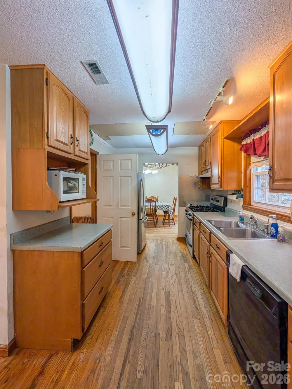 77 Griffith Branch Road Green Mountain, NC 28740