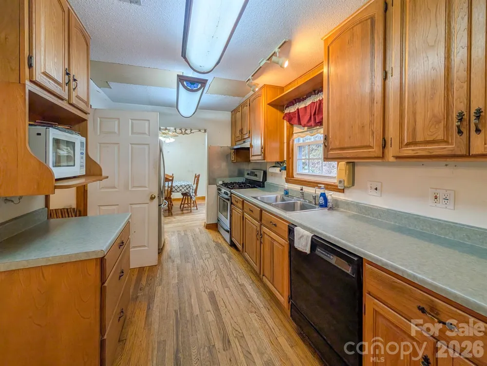 77 Griffith Branch Road Green Mountain, NC 28740