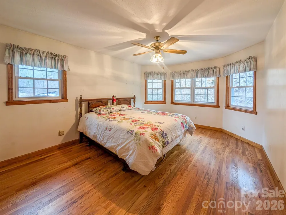 77 Griffith Branch Road Green Mountain, NC 28740