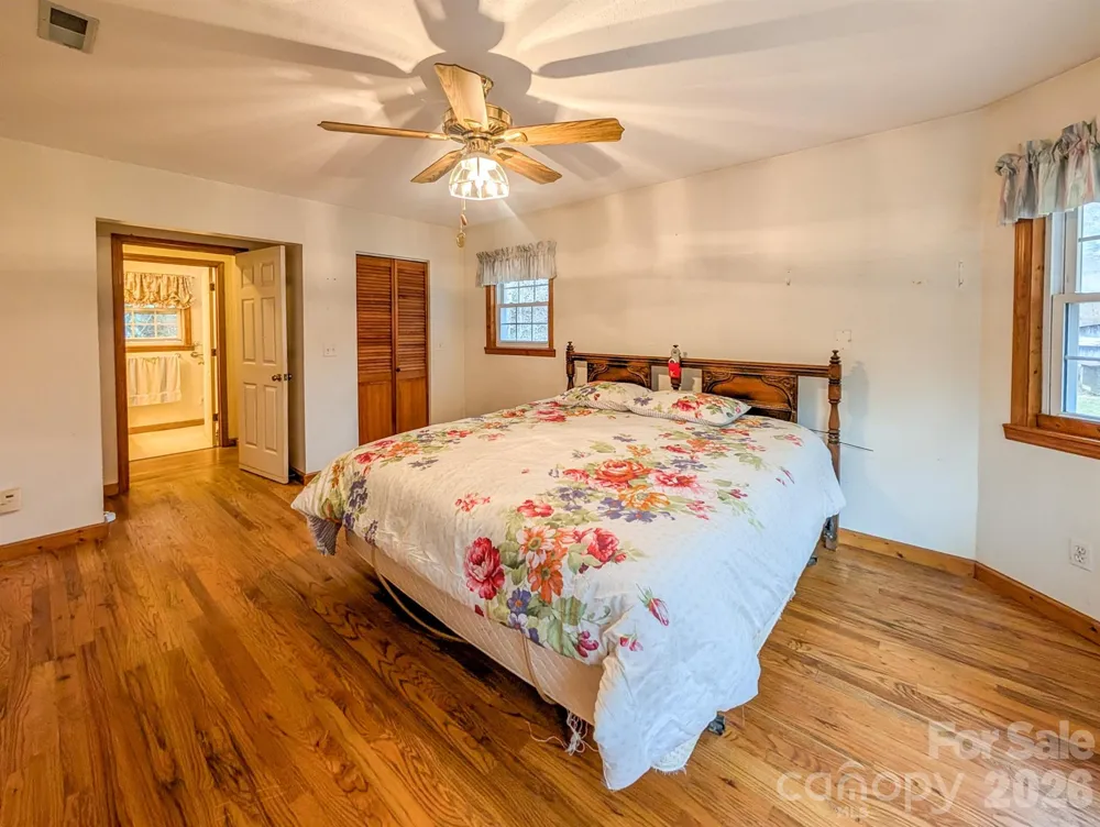 77 Griffith Branch Road Green Mountain, NC 28740