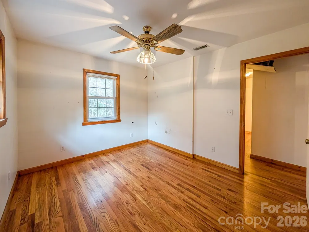 77 Griffith Branch Road Green Mountain, NC 28740