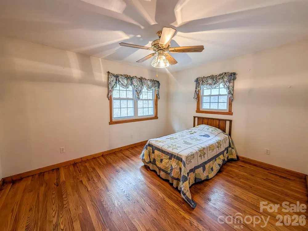 77 Griffith Branch Road Green Mountain, NC 28740