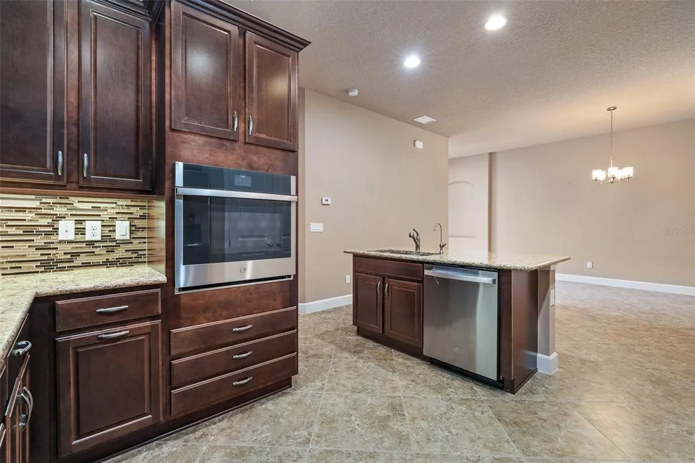 829 PINEWOOD DRIVE Ormond Beach, FL 32174