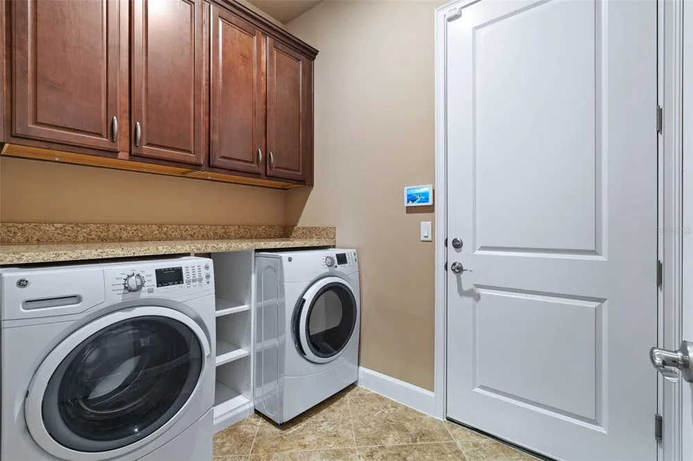 829 PINEWOOD DRIVE Ormond Beach, FL 32174