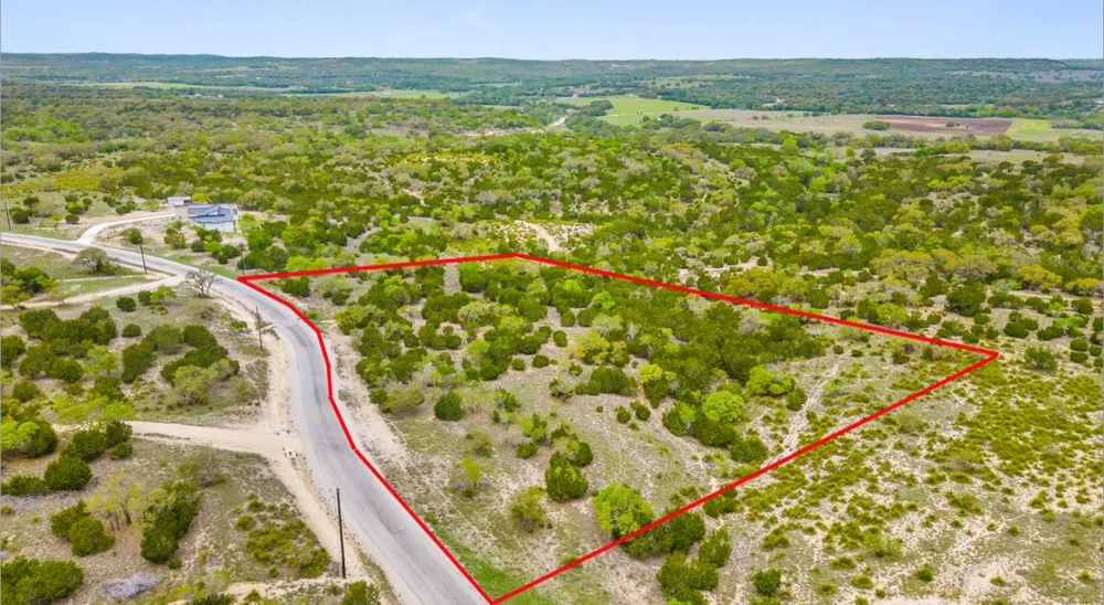 1200 Lipan Apache Run Blanco, TX 78606