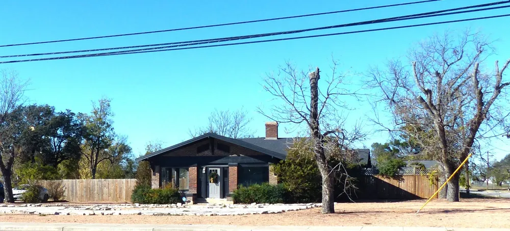 617 Bridge Brady, TX 76825