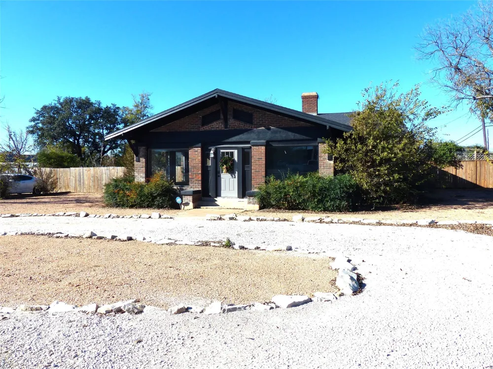 617 Bridge Brady, TX 76825