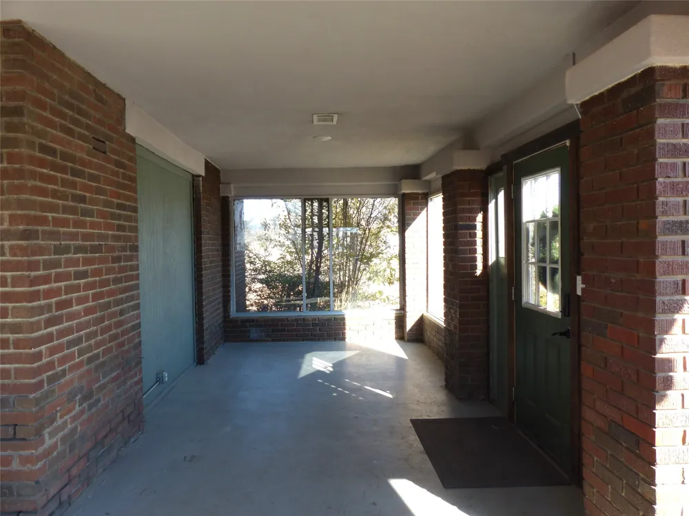 617 Bridge Brady, TX 76825