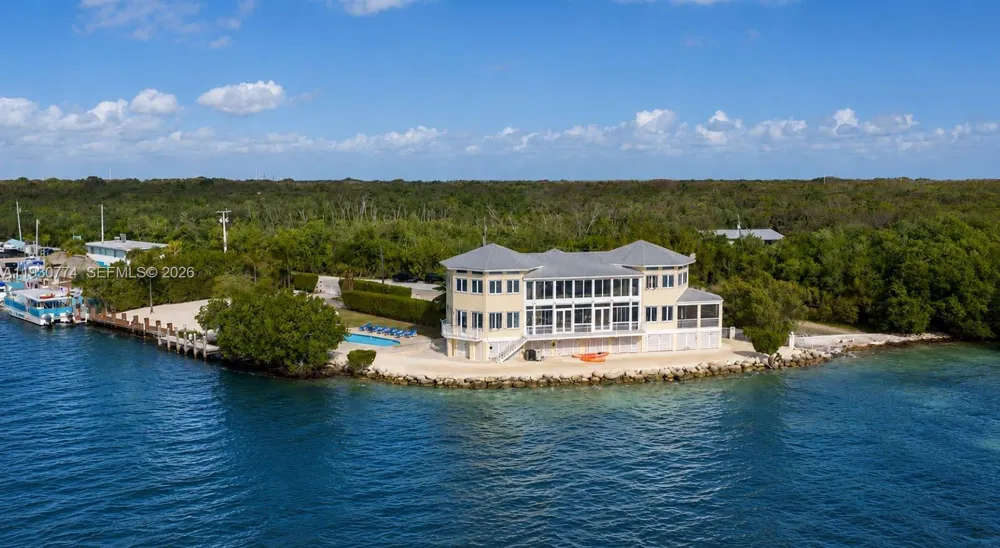 57 Garden Cove Dr Key Largo, FL 33037