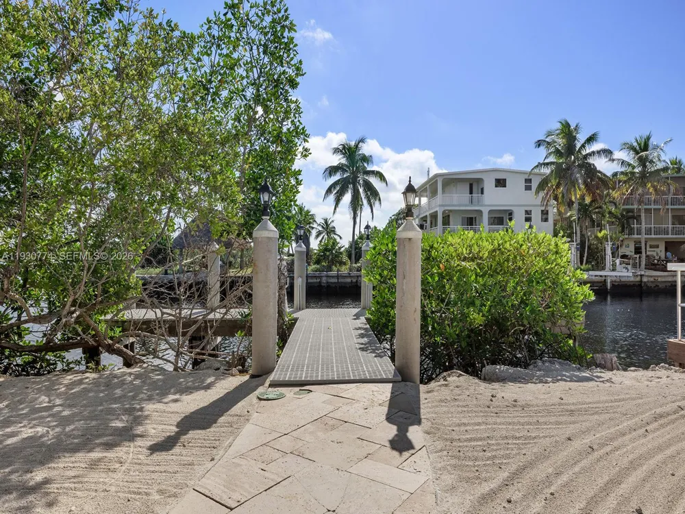 57 Garden Cove Dr Key Largo, FL 33037