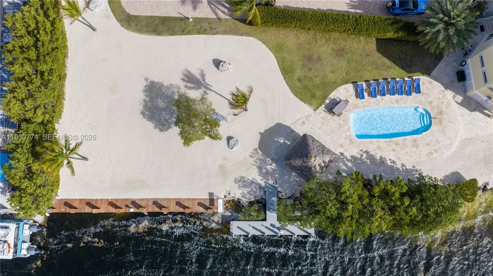 57 Garden Cove Dr Key Largo, FL 33037