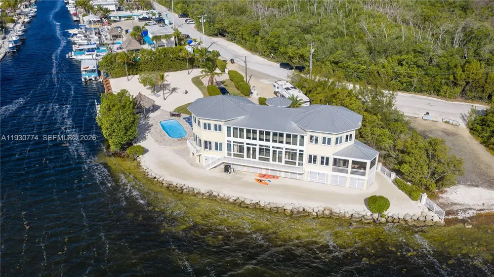 57 Garden Cove Dr Key Largo, FL 33037