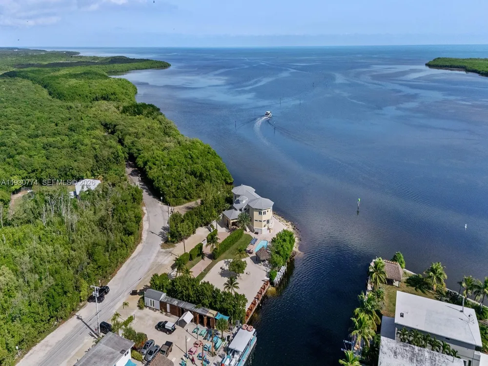 57 Garden Cove Dr Key Largo, FL 33037
