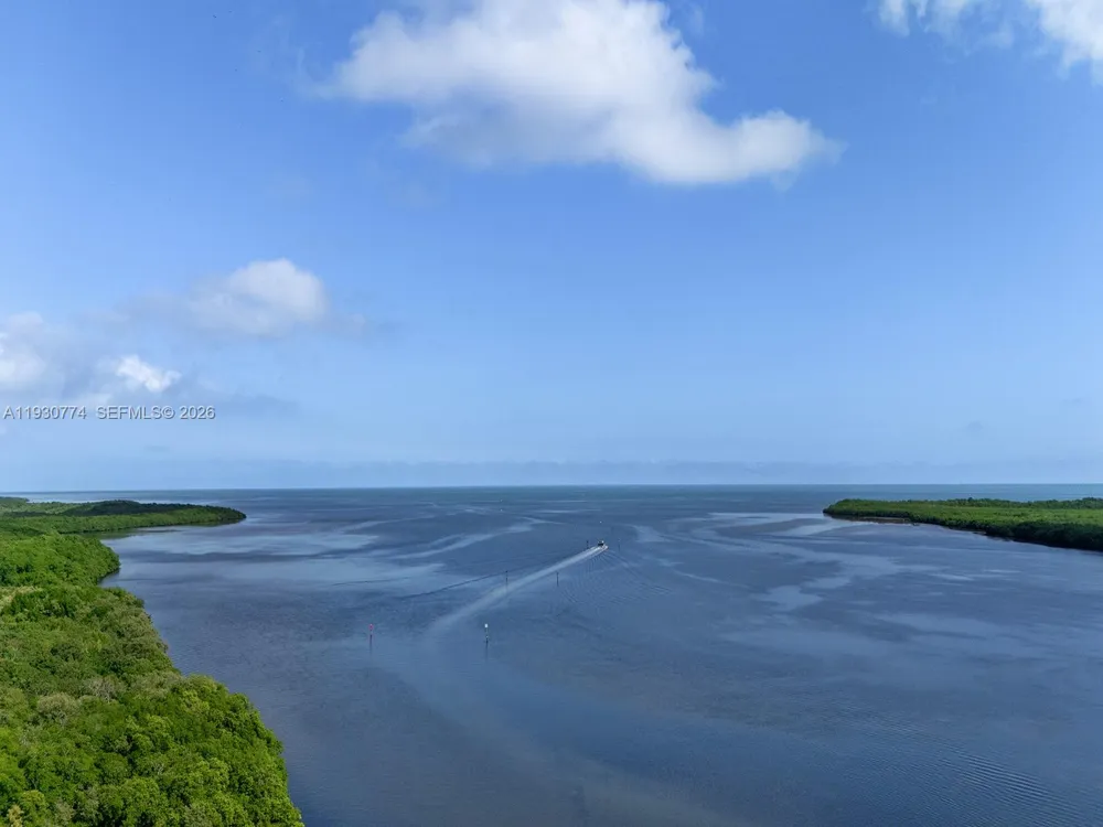 57 Garden Cove Dr Key Largo, FL 33037
