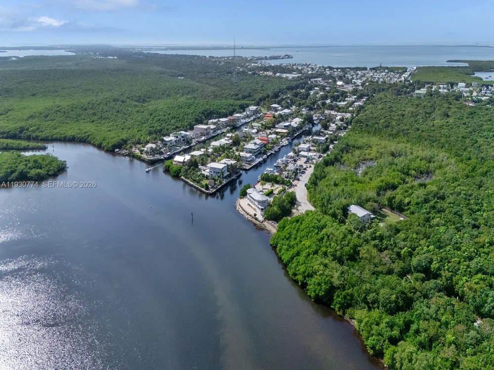 57 Garden Cove Dr Key Largo, FL 33037