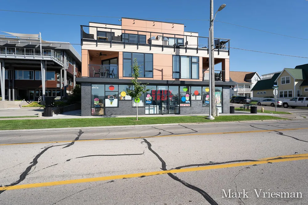 218 S Harbor Drive #201 Grand Haven City, MI 49417