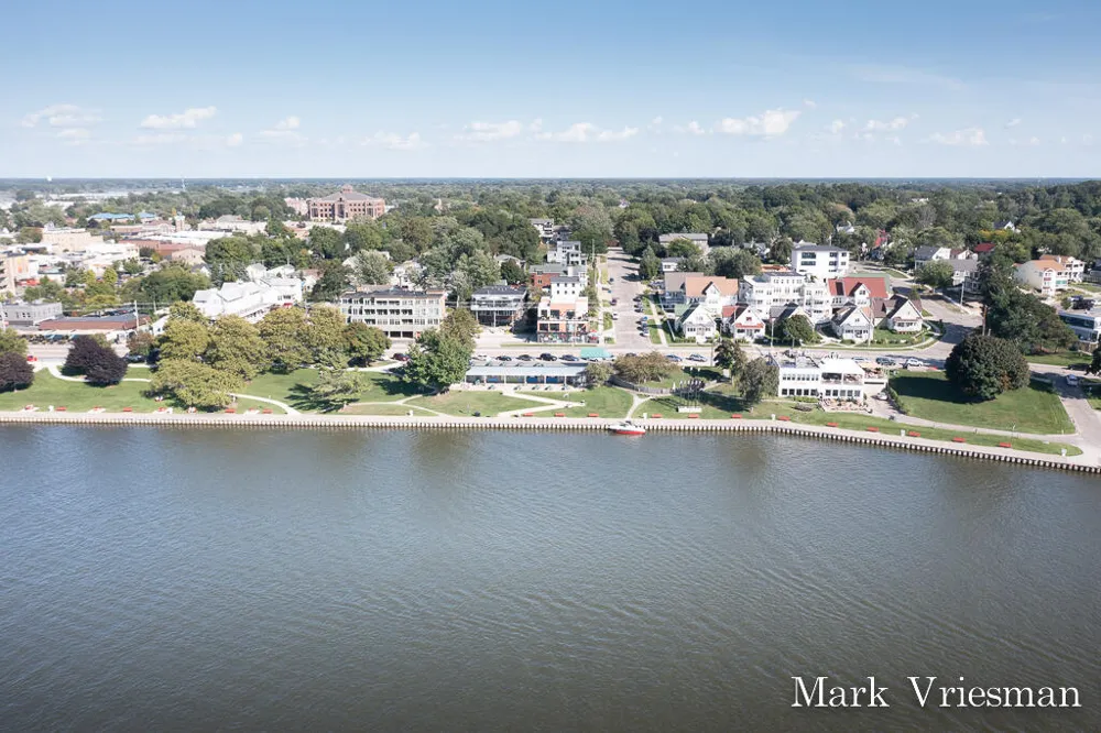 218 S Harbor Drive #201 Grand Haven City, MI 49417