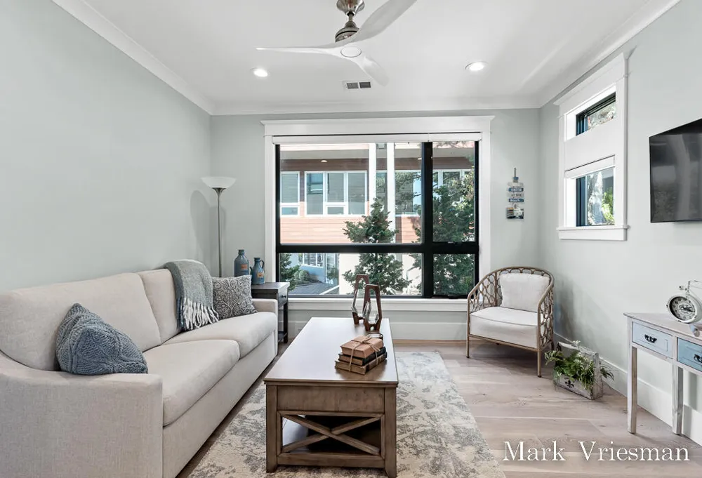 218 S Harbor Drive #201 Grand Haven City, MI 49417