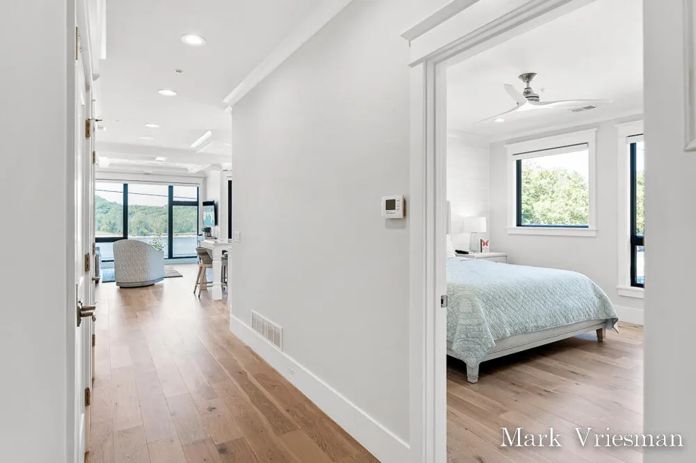 218 S Harbor Drive #201 Grand Haven City, MI 49417