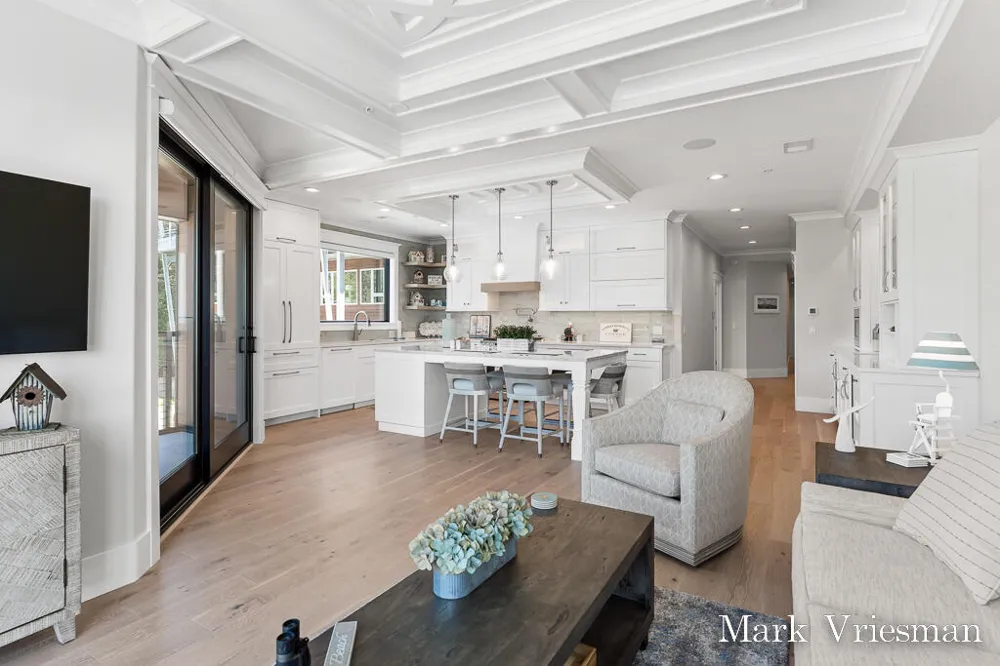 218 S Harbor Drive #201 Grand Haven City, MI 49417