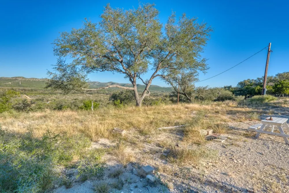 32901 Texas Hwy 55 Uvalde, TX 78801