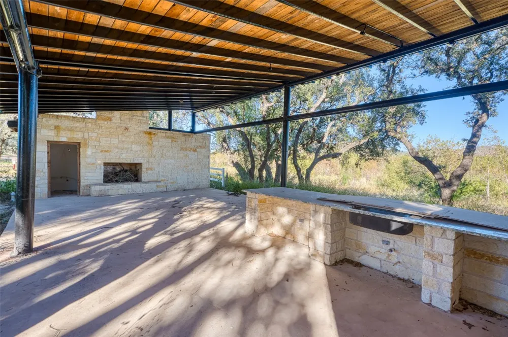 32901 Texas Hwy 55 Uvalde, TX 78801