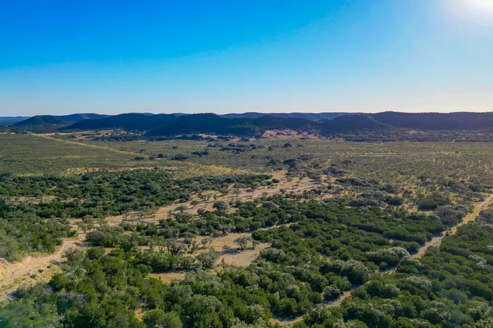 32901 Texas Hwy 55 Uvalde, TX 78801