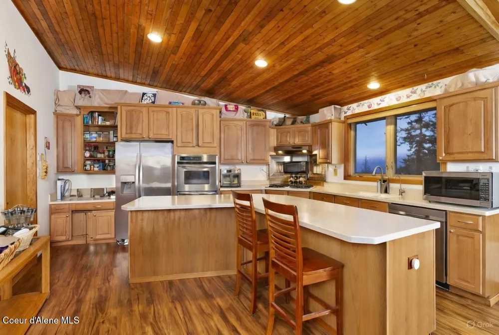 325 Wambli Wahohpi Careywood, ID 83809