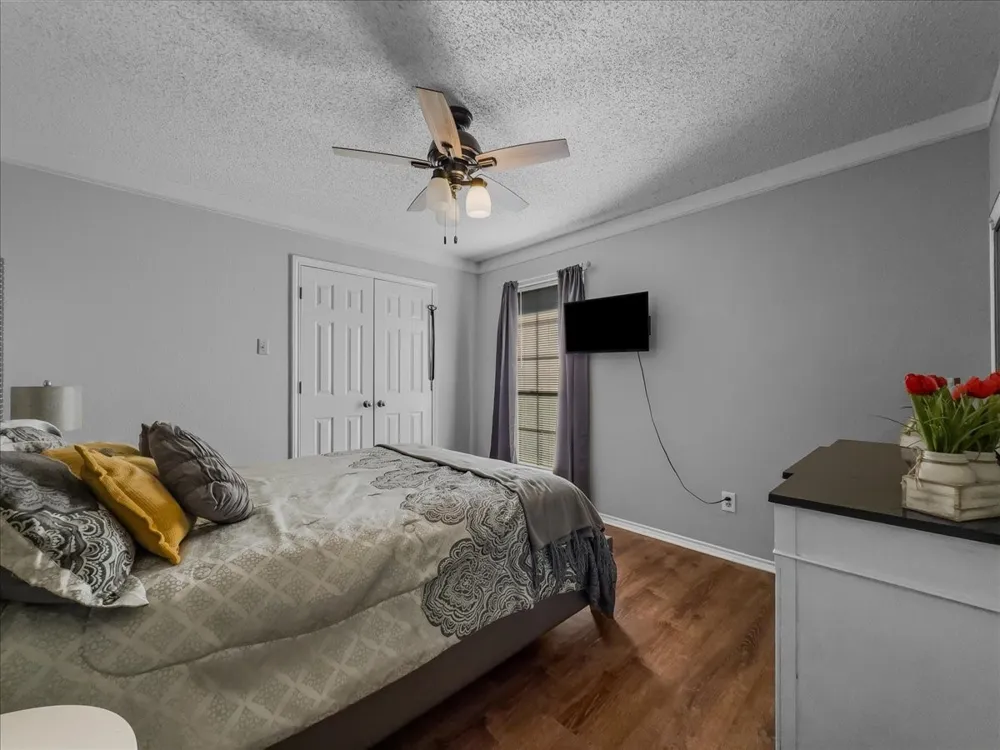1821 Montauk Way DeSoto, TX 75115