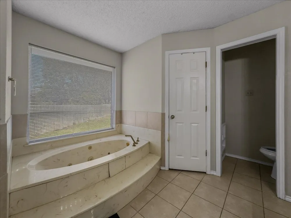 1821 Montauk Way DeSoto, TX 75115