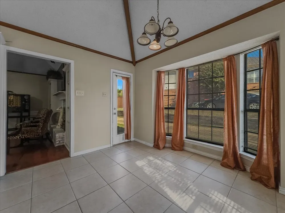 1821 Montauk Way DeSoto, TX 75115