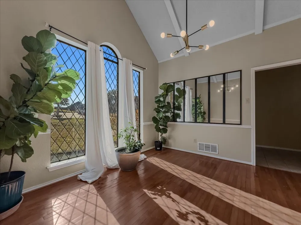 1821 Montauk Way DeSoto, TX 75115
