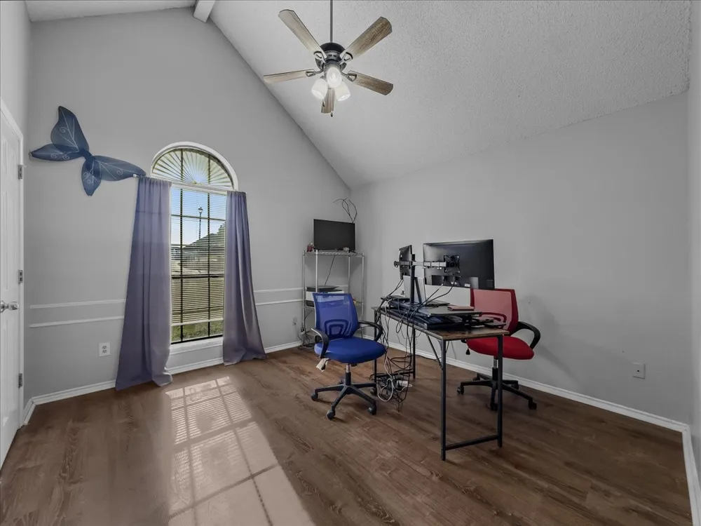 1821 Montauk Way DeSoto, TX 75115
