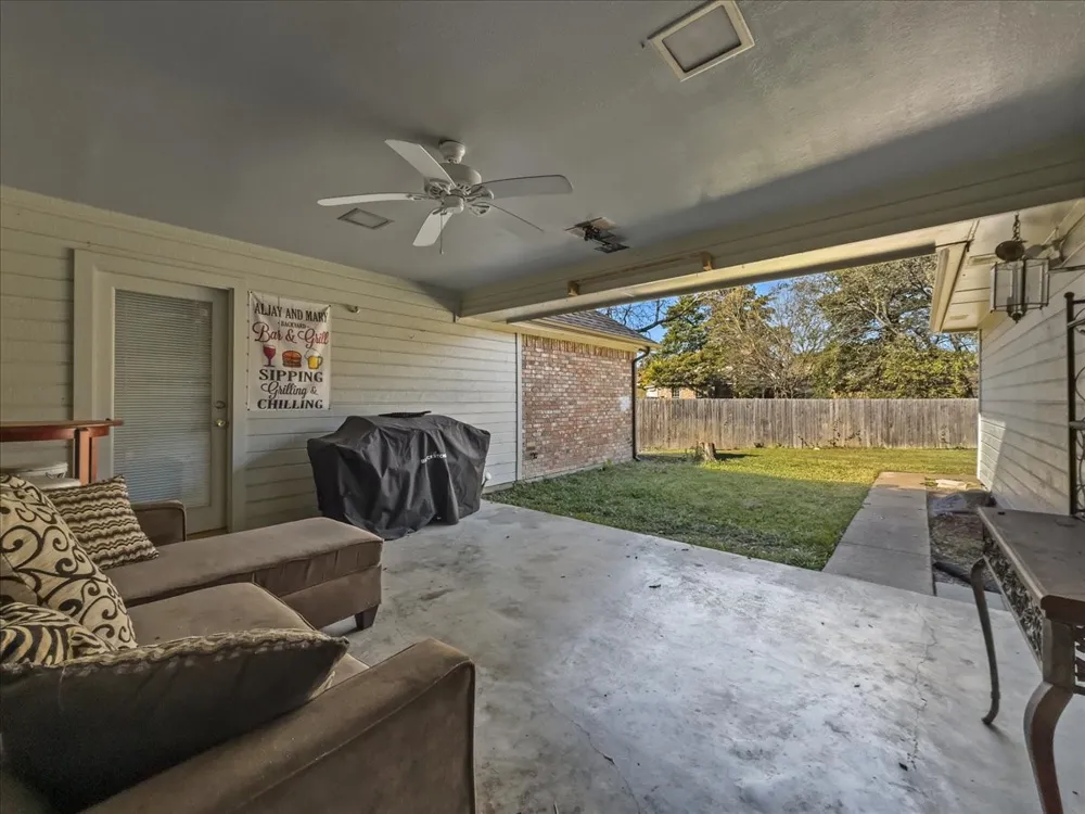 1821 Montauk Way DeSoto, TX 75115