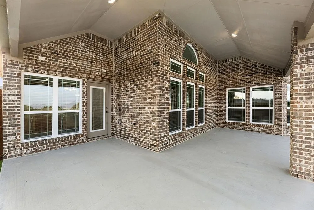 2610 White Plains Drive Midlothian, TX 76065