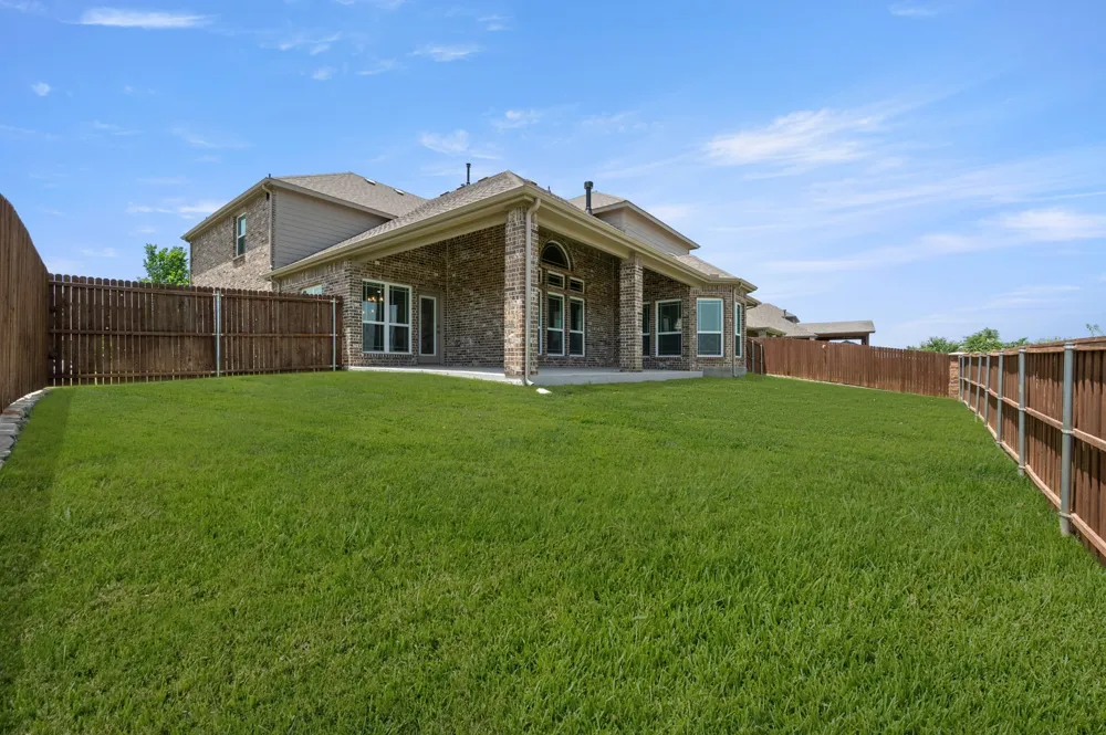 2610 White Plains Drive Midlothian, TX 76065