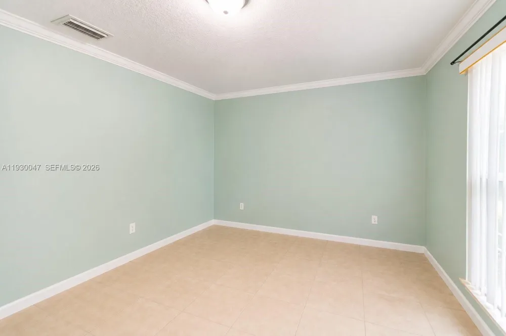 63 NW 17th Pl #6 Miami, FL 33125