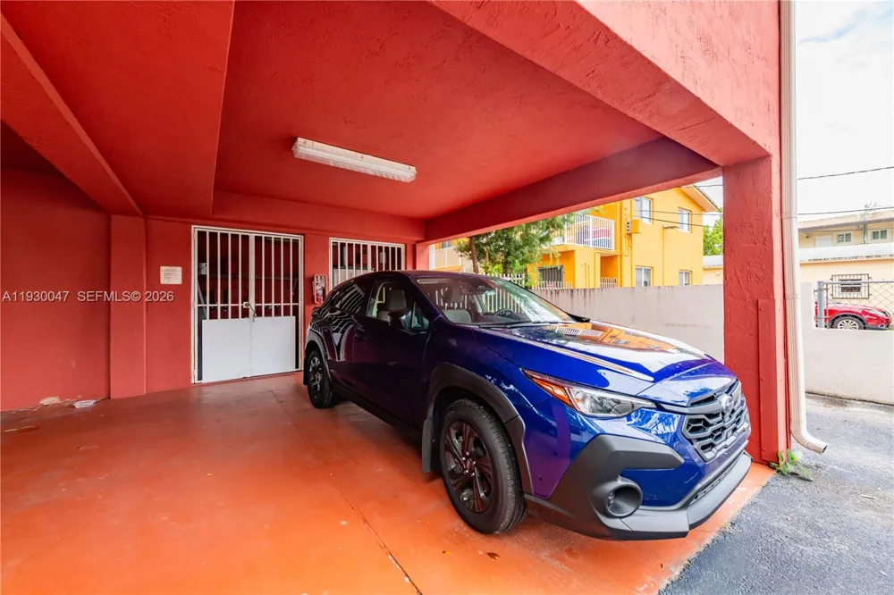 63 NW 17th Pl #6 Miami, FL 33125