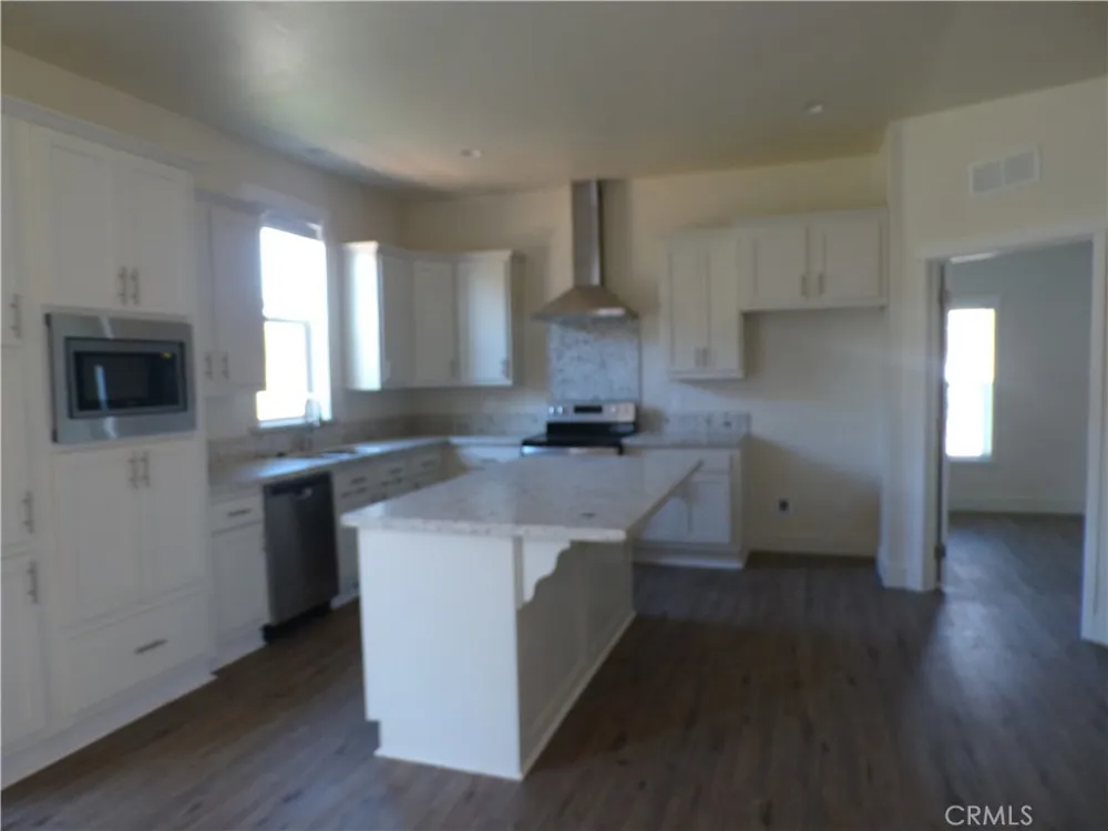 21305 Stewart Middletown, CA 95461
