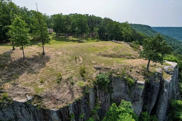 110 Falls Lane Spencer, TN 38585