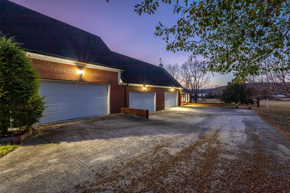 8121 Highway 156 South Pittsburg, TN 37380