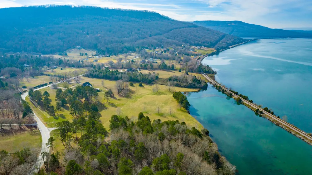 8121 Highway 156 South Pittsburg, TN 37380