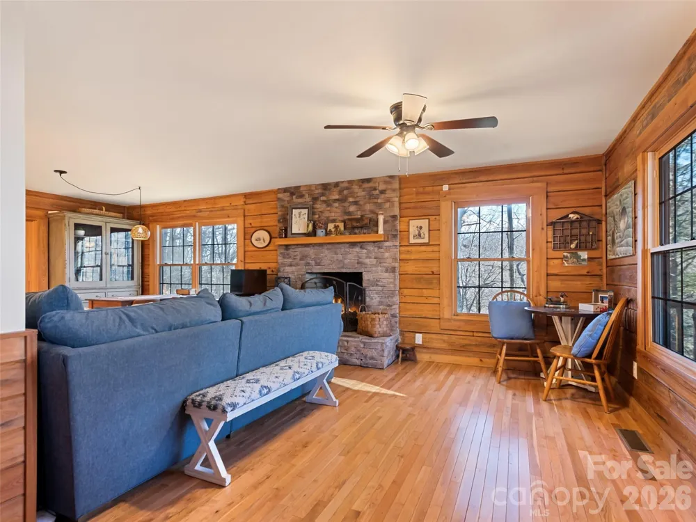 171 Sharons Bluff Franklin, NC 28734