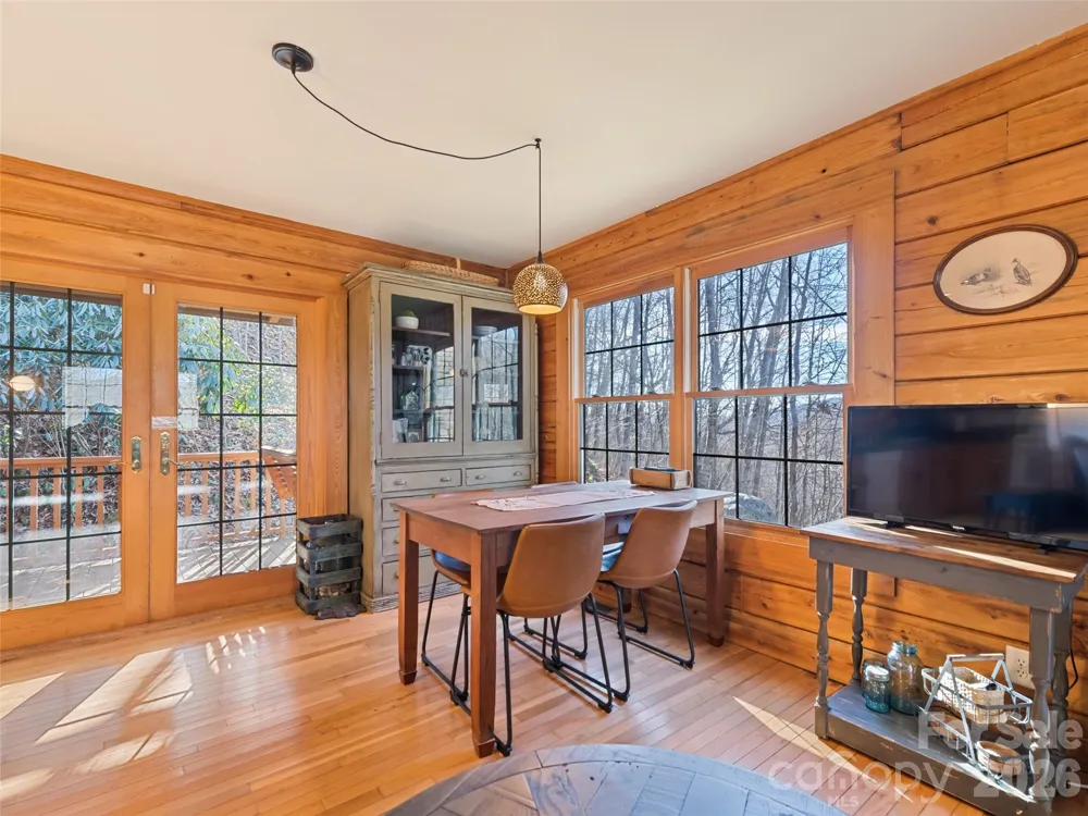 171 Sharons Bluff Franklin, NC 28734